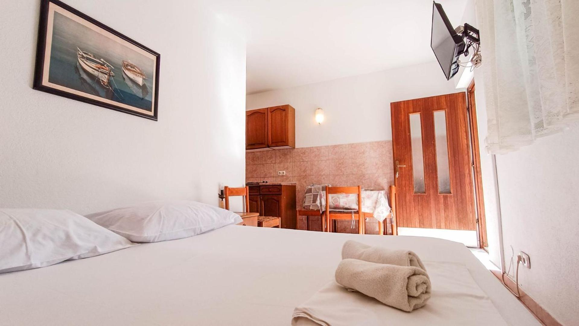 Apartments Ines - 15 Meters From The Beach Promajna Dış mekan fotoğraf